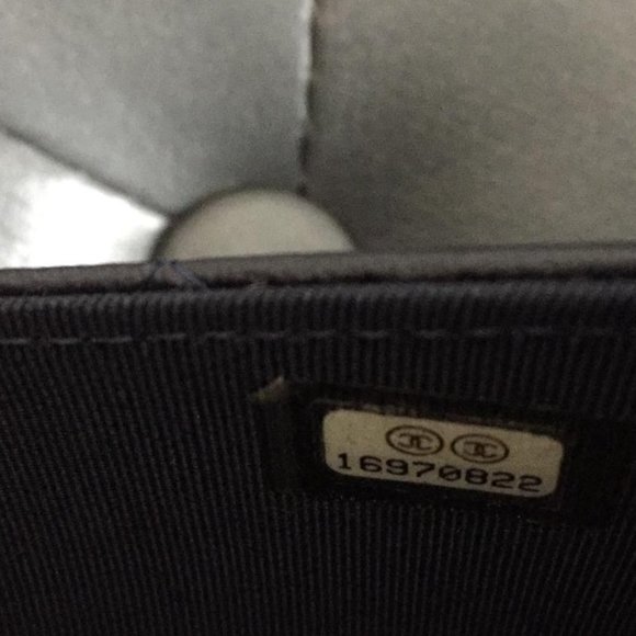 SOLD AUTHENTIC Chanel 4 piece travel clutch - Picture 8 of 8